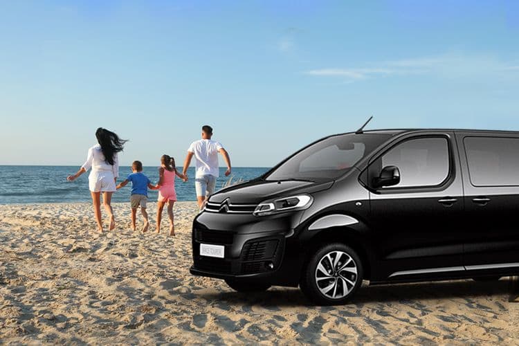 Καλοκαιρινές διακοπές με παρέα: Οι καλύτεροι προορισμοί για αξέχαστες στιγμές με ένα mini van!