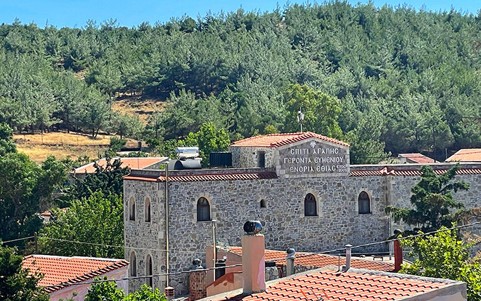 The stone-built houses in Ethia