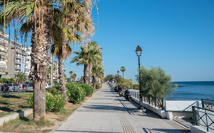 The pedestrian street in Paleo Faliro