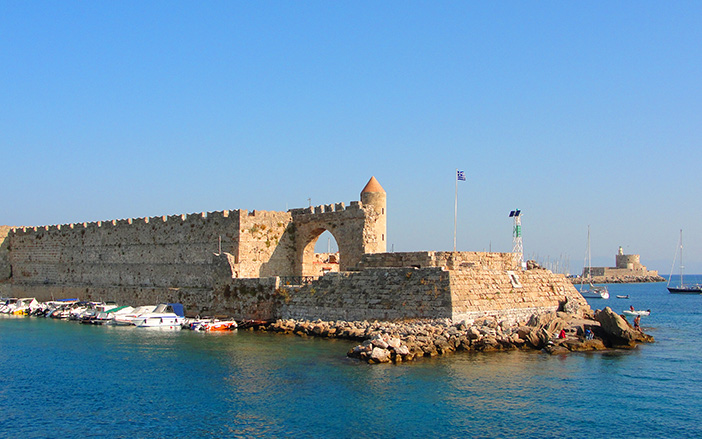 Φρούρια, πύργοι και κάστρα