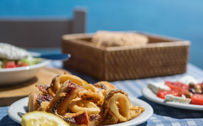 Fresh seafood in Piraiki